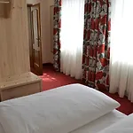 Hotel-gasthof Rotes Roß Markt Einersheim
